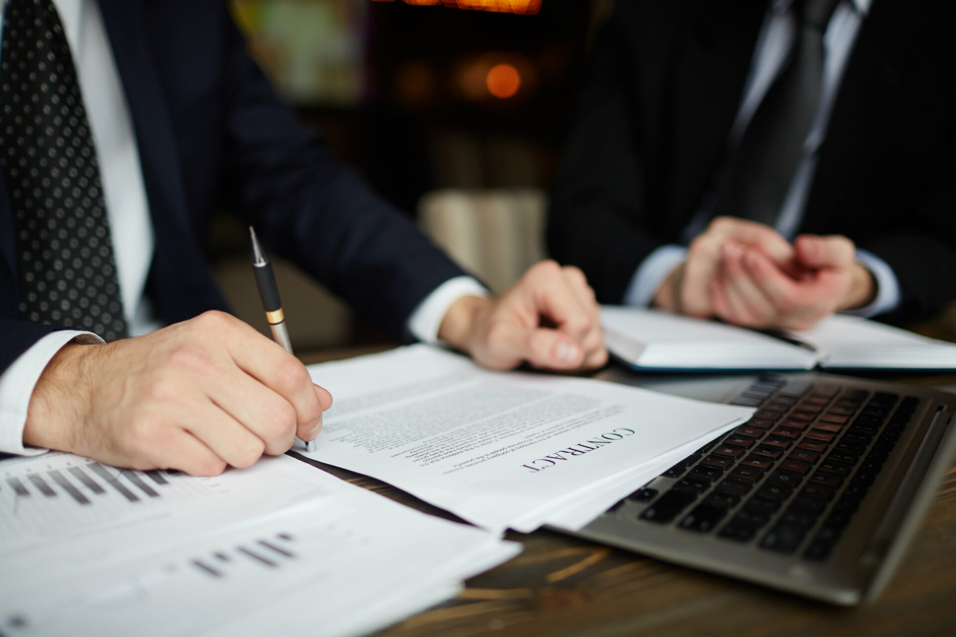 Umowy długoterminowe B2B - co warto wiedzieć?